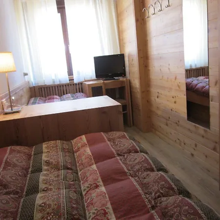 Hotel Garni Arnica ***S Madonna di Campiglio