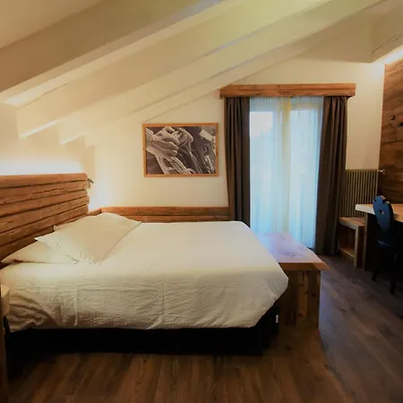 Hotel Garni Arnica ***S Hotel